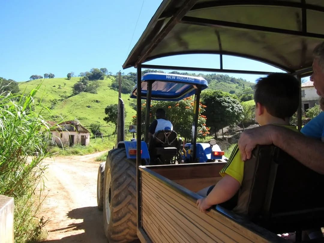 Passeio de Trator